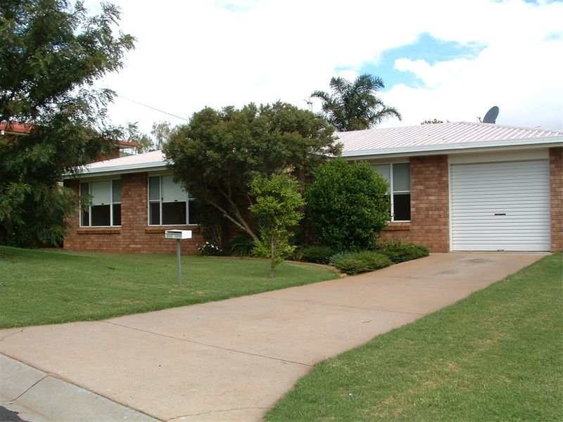 34 Redwood Street, Glenvale QLD 4350