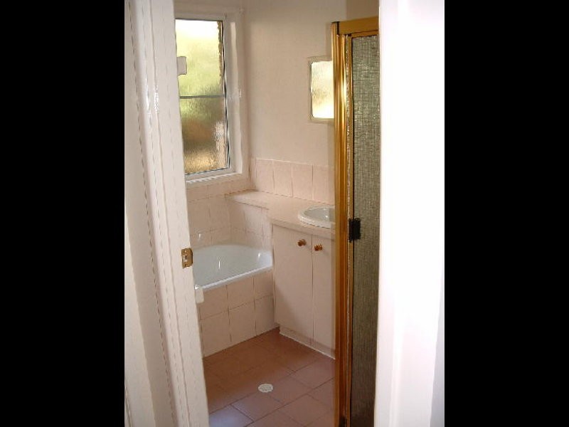 34 Redwood Street, Glenvale QLD 4350