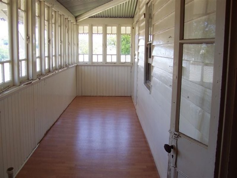 16 Gordon Street, North Toowoomba QLD 4350