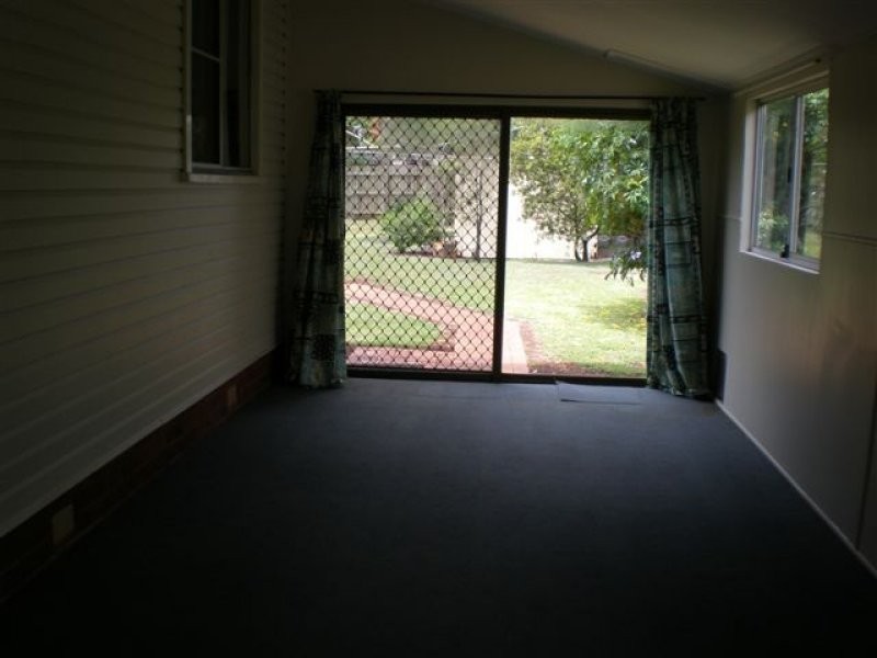 30 Buckland Street, Harristown QLD 4350