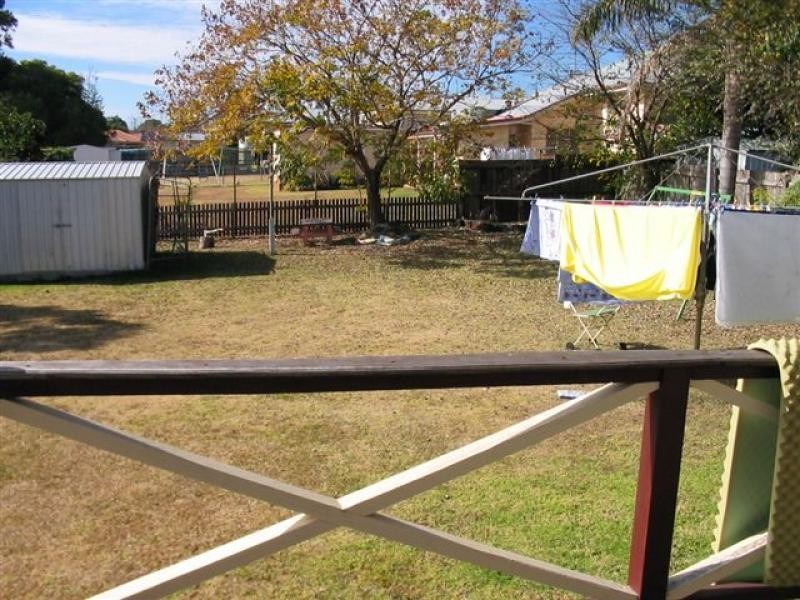 84 Holberton Street, Newtown QLD 4350