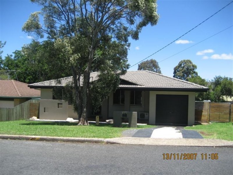 34 Debra Street, Centenary Heights QLD 4350