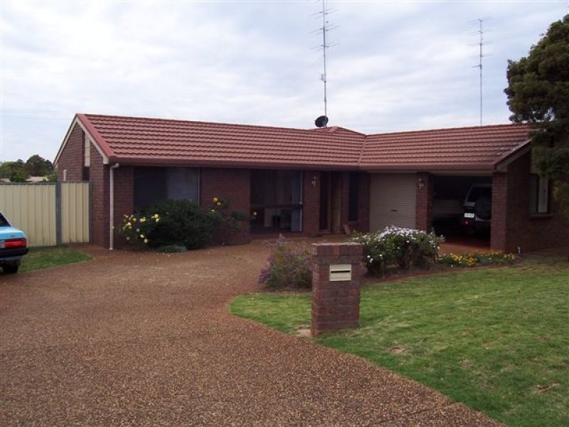 31 Jull Drive, Centenary Heights QLD 4350