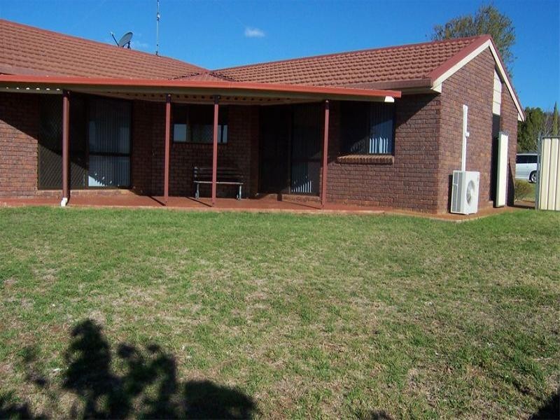 31 Jull Drive, Centenary Heights QLD 4350
