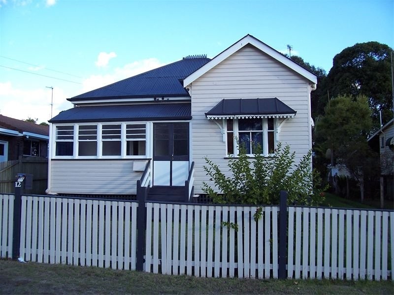 12 Atkinson Street, South Toowoomba QLD 4350
