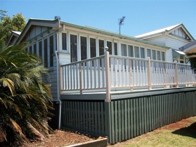 21 Second Avenue, Harristown QLD 4350