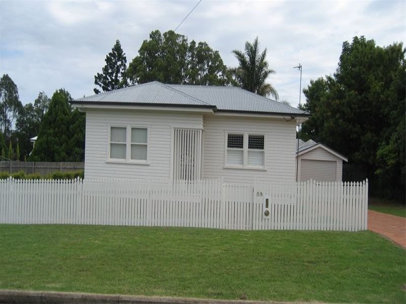 19 Drummond Street, Rangeville QLD 4350