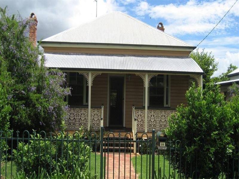 26 Eleanor Street, East Toowoomba QLD 4350