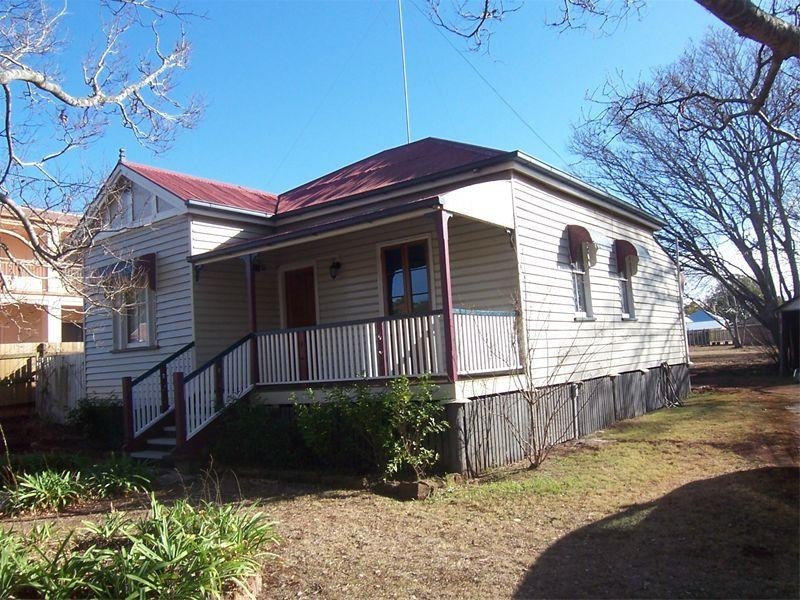 49 Taylor Street, Newtown QLD 4350