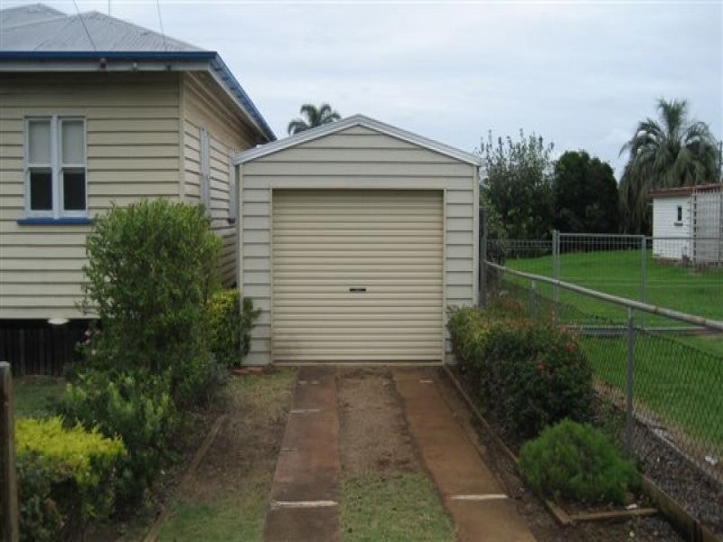 10 Dodd Street, Newtown QLD 4350