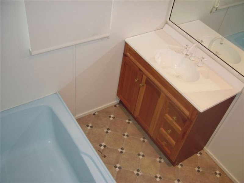 10 Dodd Street, Newtown QLD 4350