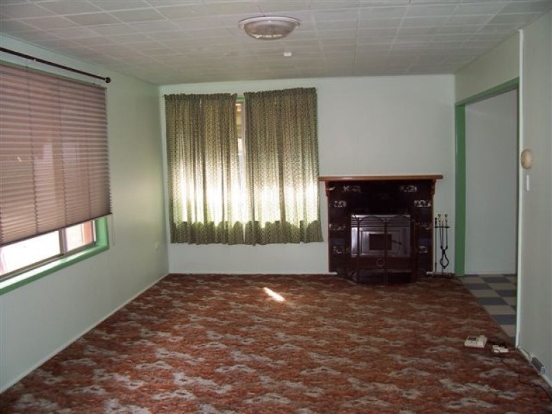 16 Pammenter Road, Hodgson Vale QLD 4352