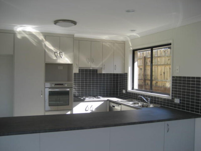 680 Greenwattle Street, Glenvale QLD 4350