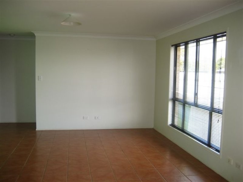 777 Greenwattle Street, Harristown QLD 4350