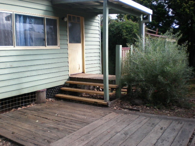 9 Boland Street, Mount Lofty QLD 4350