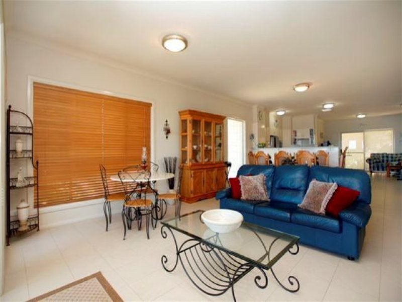 134 Fishing Point Road, Fishing Point NSW 2283