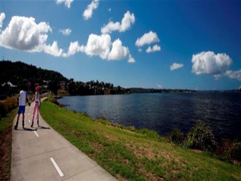 194 The Esplanade, Speers Point NSW 2284