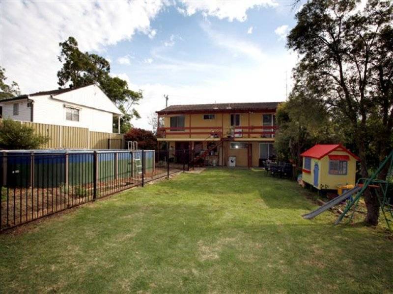 112 Bay Road, Bolton Point NSW 2283