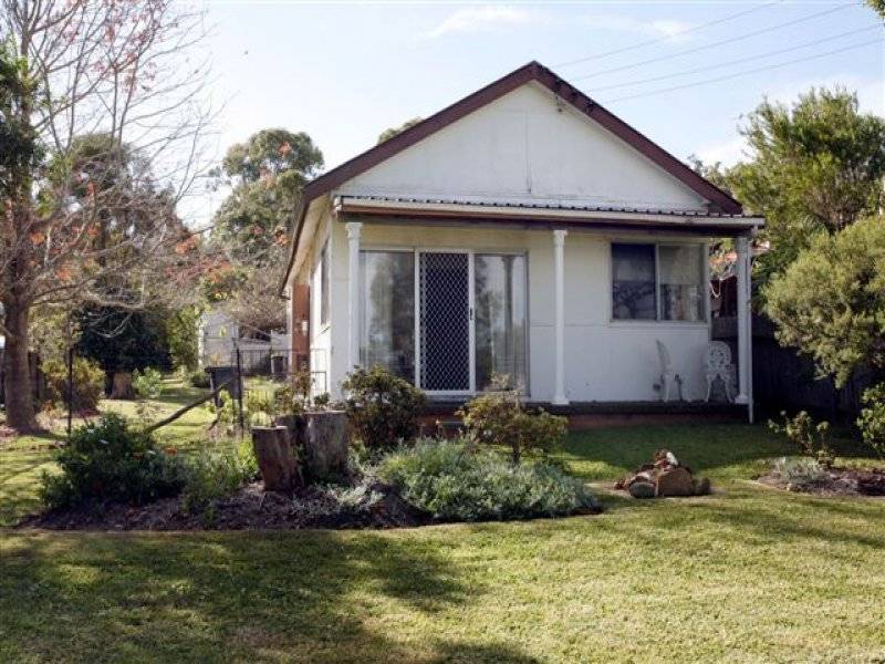 67 Bay Road, Bolton Point NSW 2283