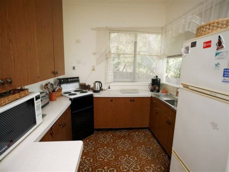 67 Bay Road, Bolton Point NSW 2283