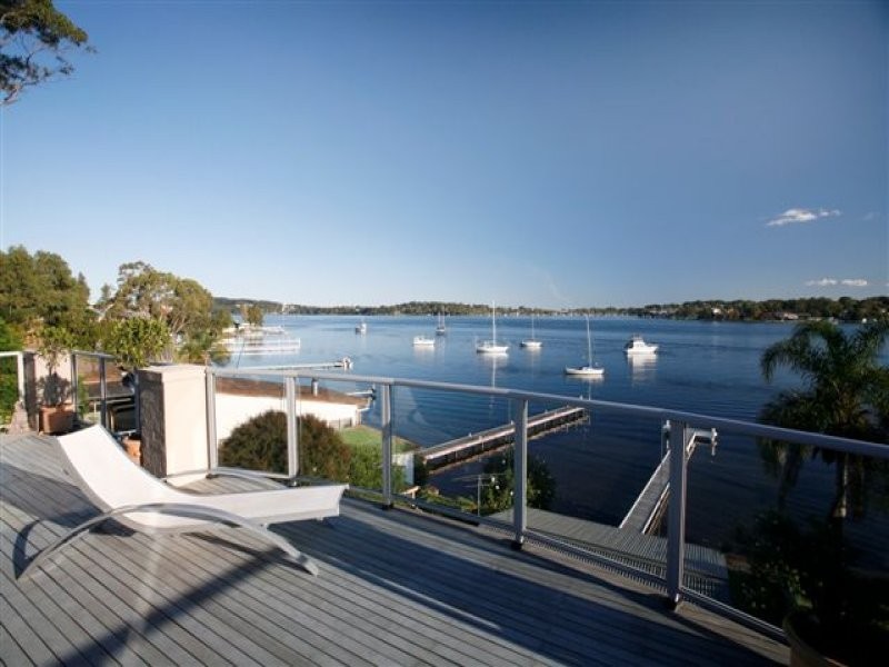92 Sealand Road, Fishing Point NSW 2283