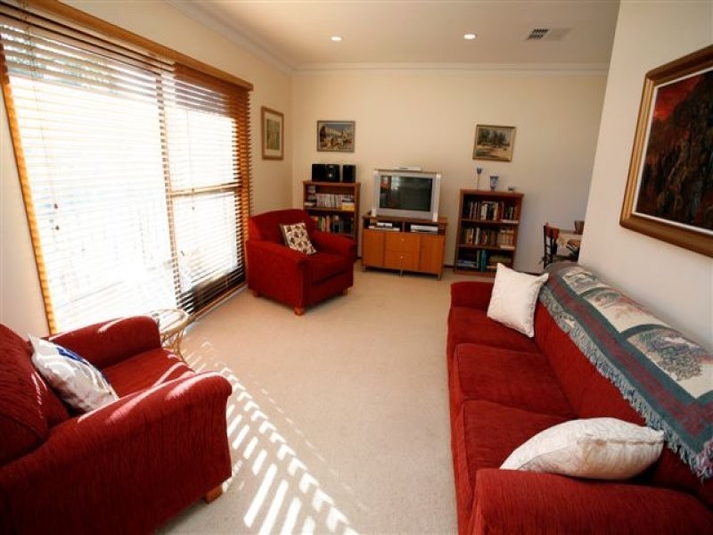 4 Jamboree Close, Fennell Bay NSW 2283