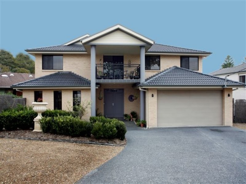4 Exeter Street, Carey Bay NSW 2283