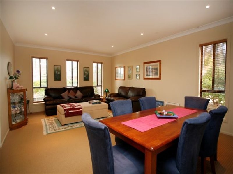 4 Exeter Street, Carey Bay NSW 2283