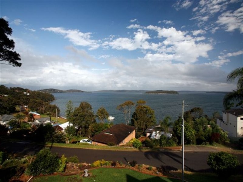 85 Beach Road, Wangi Wangi NSW 2267