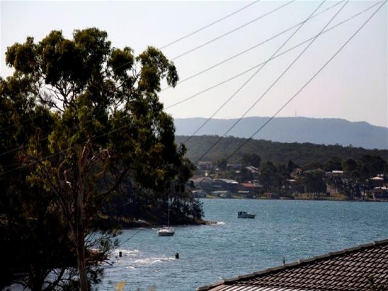 96 Watkins Road, Wangi Wangi NSW 2267