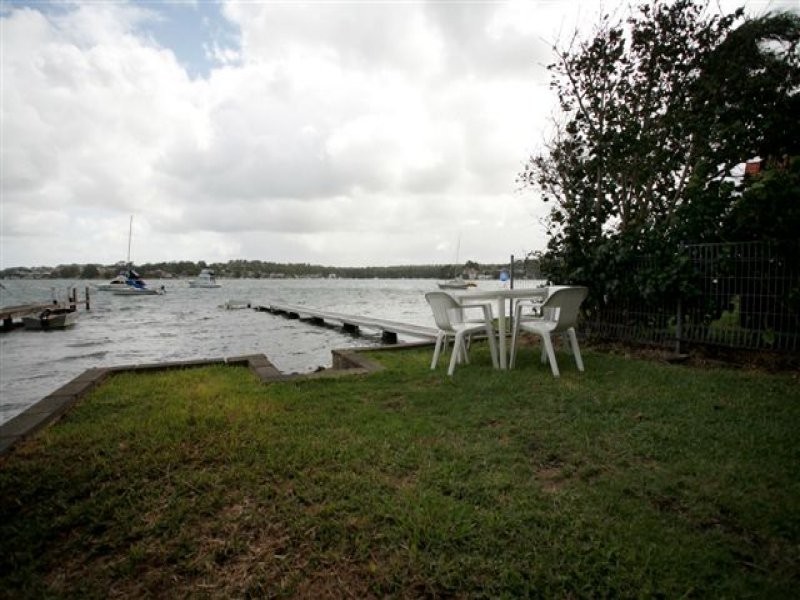 90 Sealand Road, Fishing Point NSW 2283
