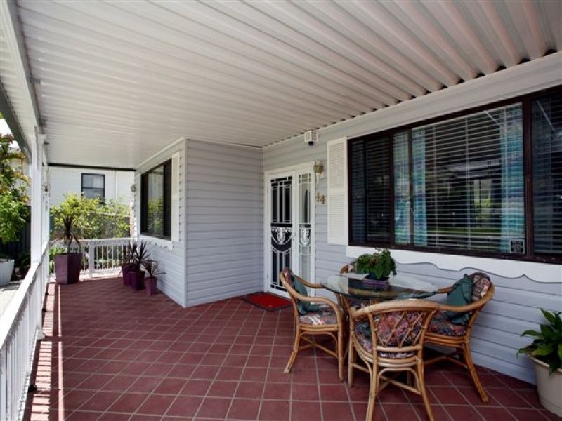 14 Chippindall Street, Speers Point NSW 2284