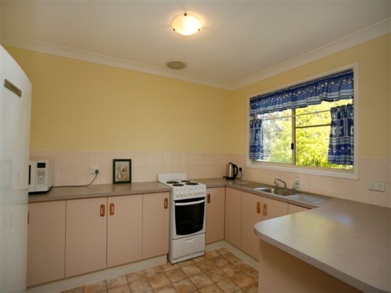 16 Pangela Street, Buttaba NSW 2283