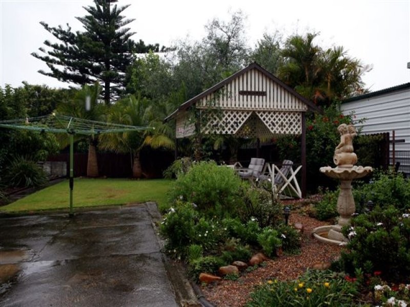 169 Awaba Road, Toronto NSW 2283