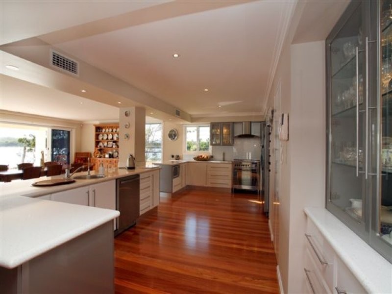 56 Sealand Road, Fishing Point NSW 2283