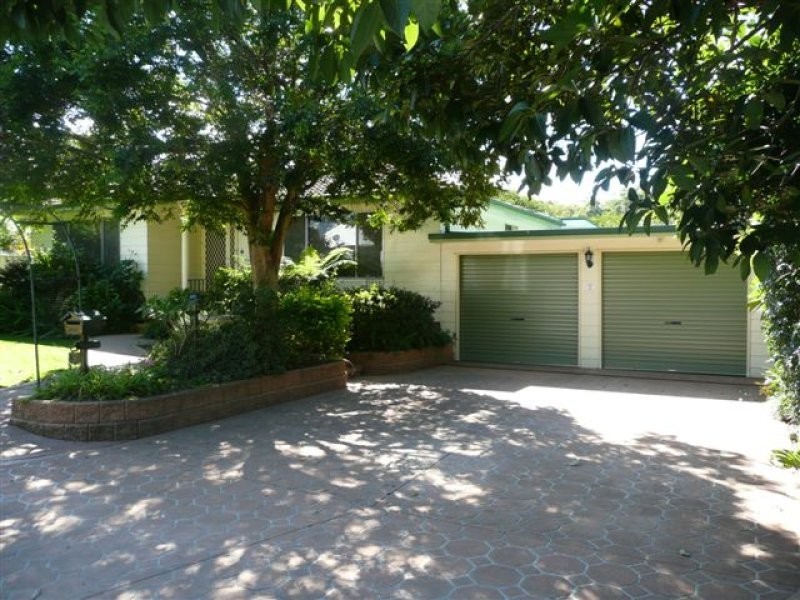 9 Macquarie Road, Fennell Bay NSW 2283