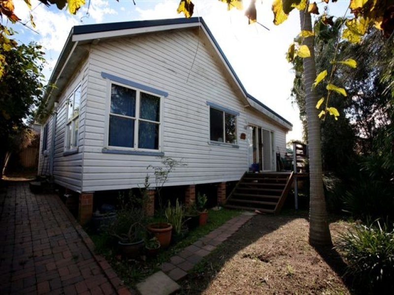 1 Beach Road, Wangi Wangi NSW 2267