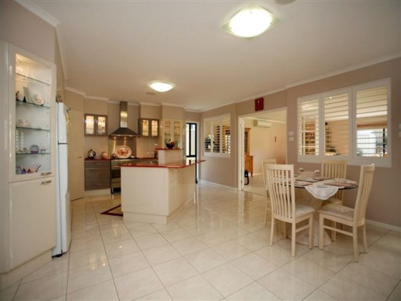 129 Excelsior Parade, Toronto NSW 2283