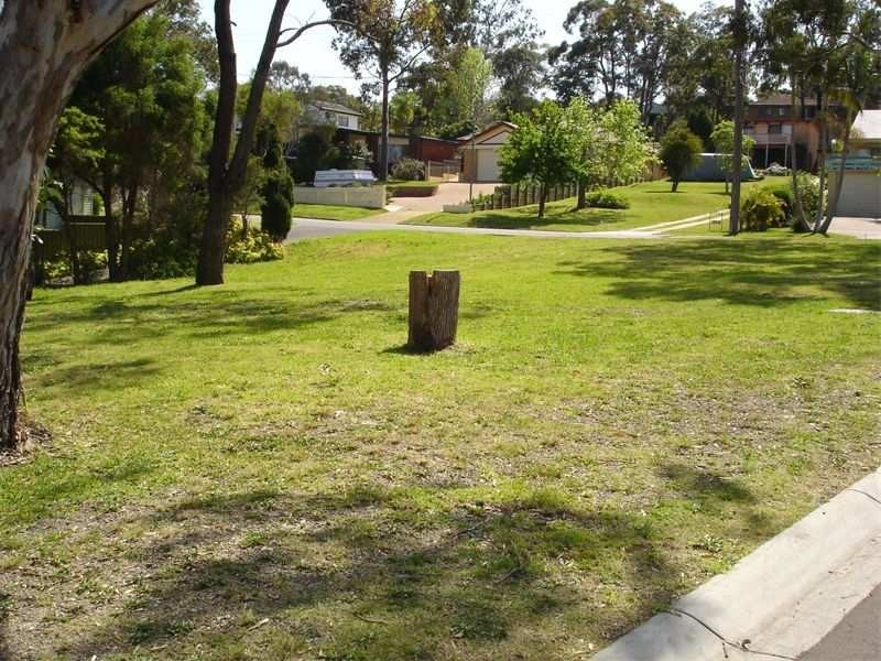 3 Lake Street, Bolton Point NSW 2283