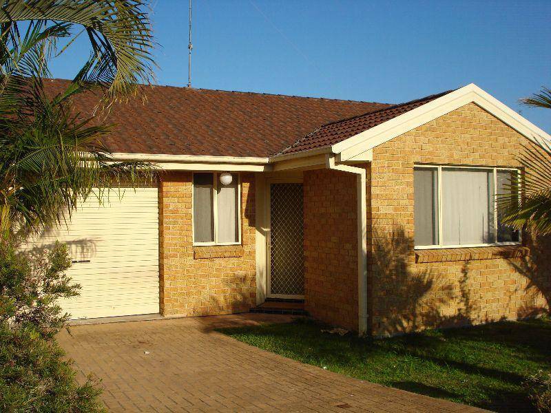 8A Whitehaven Drive, Lakelands NSW 2282