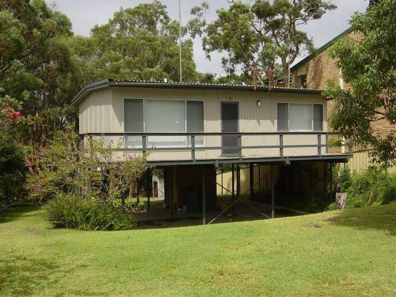8 Arcadia Street, Arcadia Vale NSW 2283