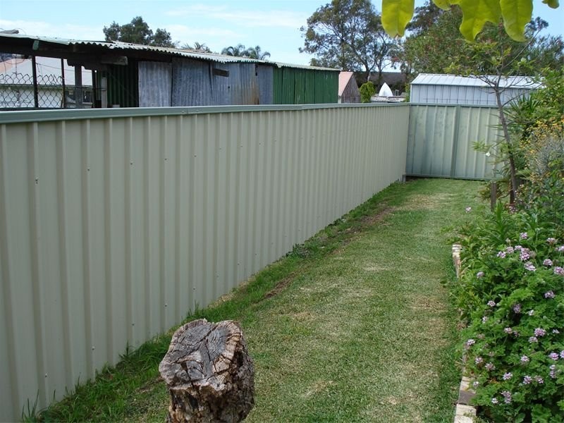 11 First street, Booragul NSW 2284