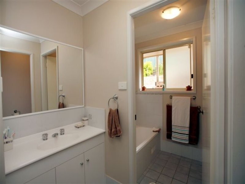 6 Summer Close, Toronto NSW 2283