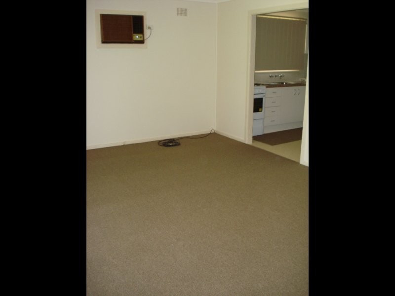 100 Excelsior Parade, Toronto NSW 2283