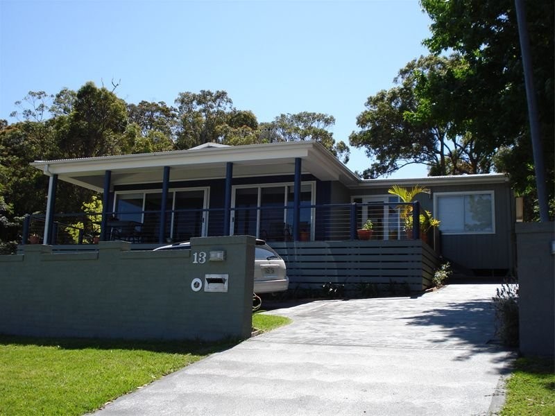 13 sealand road, Fishing Point NSW 2283