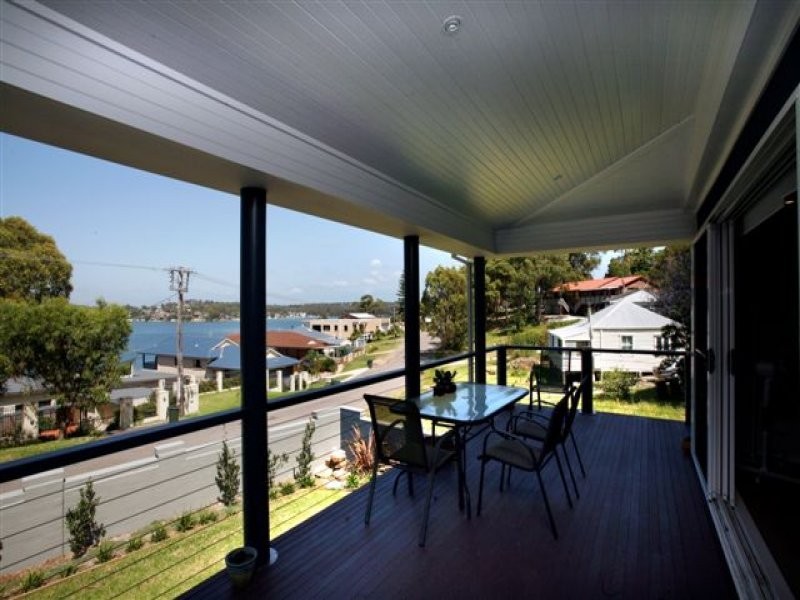 13 sealand road, Fishing Point NSW 2283