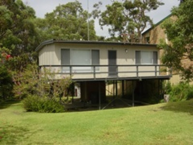 8 Arcadia Street, Arcadia Vale NSW 2283