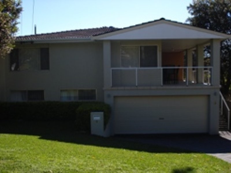 5 Laycock Street, Carey Bay NSW 2283