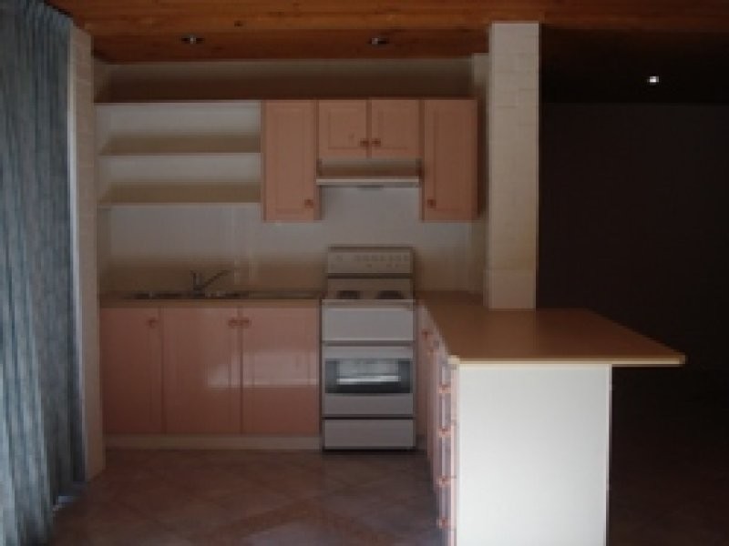 5 Laycock Street, Carey Bay NSW 2283