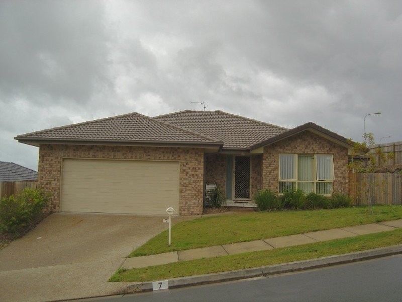 7 Firetail Court, Tweed Heads South NSW 2486